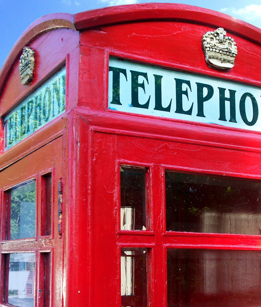 portable phone charger - london